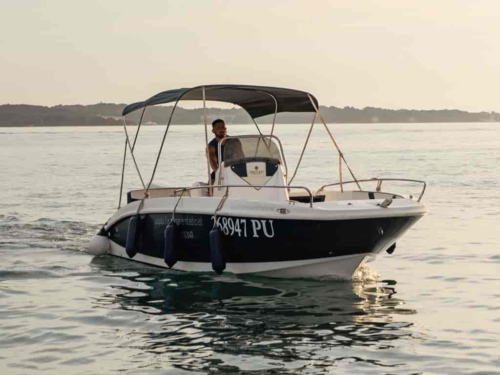 Boat picture 18