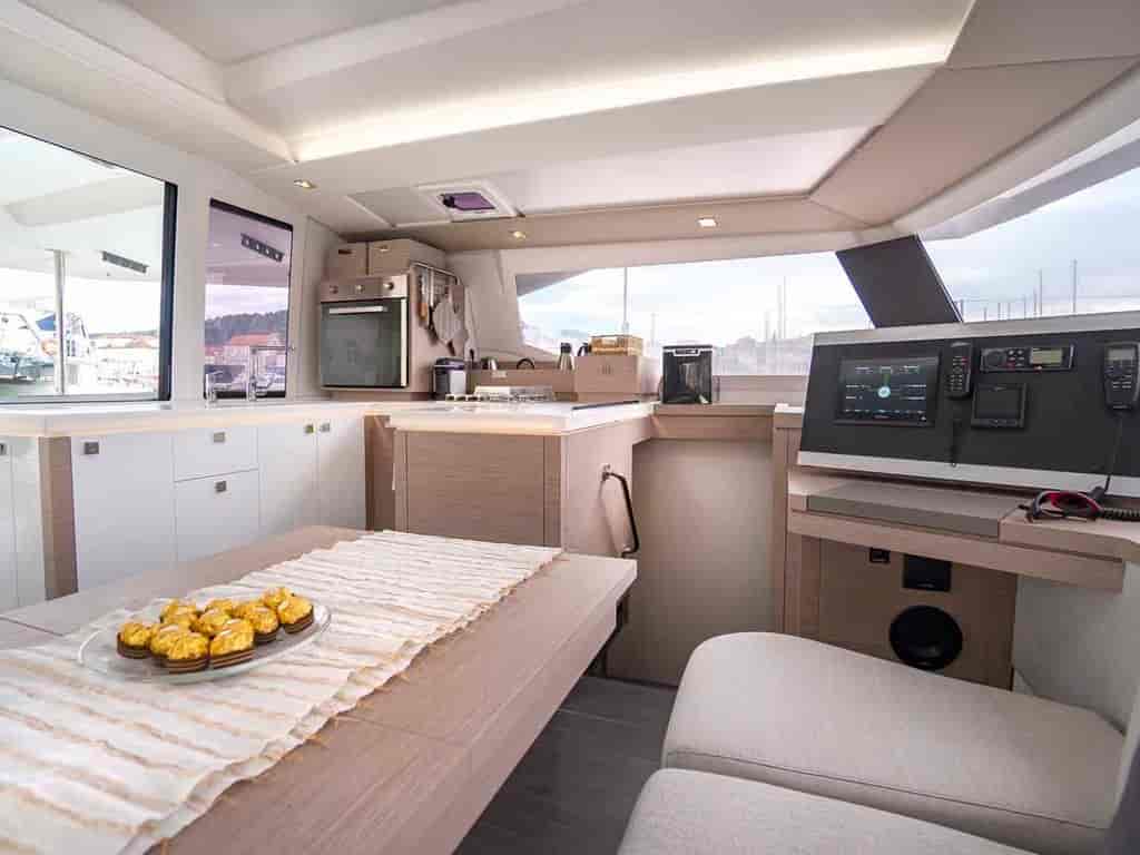 Boat picture 16