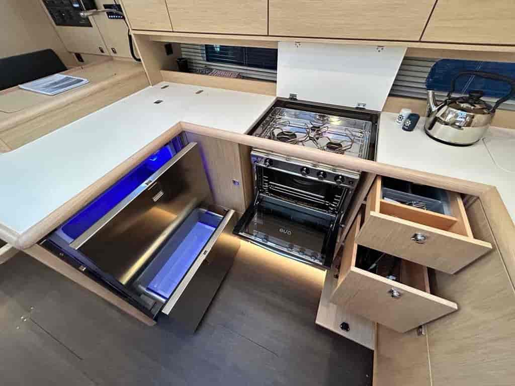 Boat picture 13