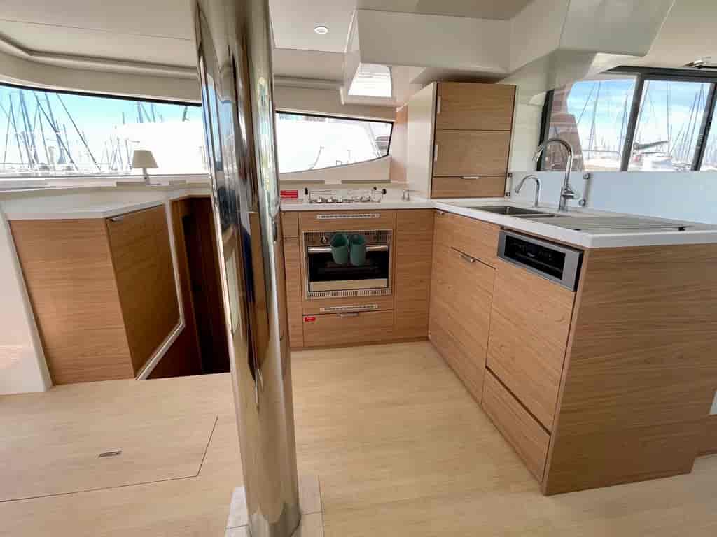 Boat picture 17