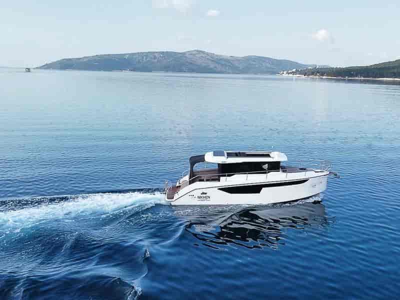 Boat picture 1