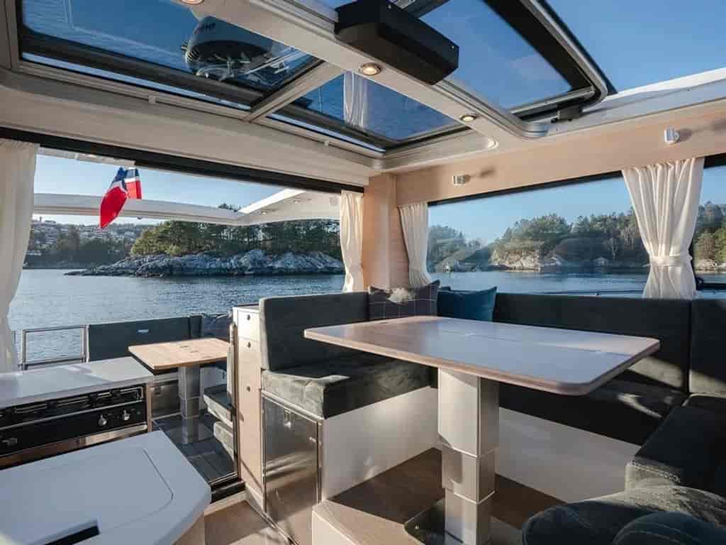 Boat picture 9