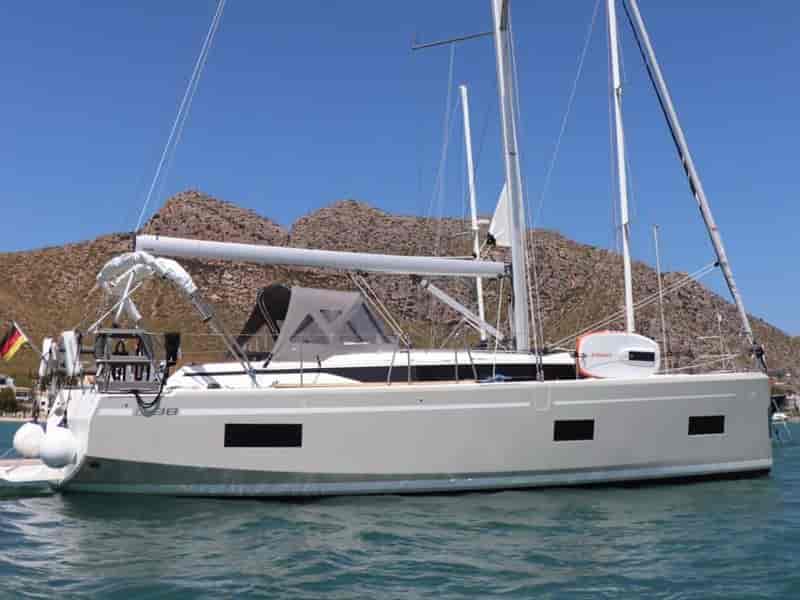 Photo of Levante, image 1 of 5