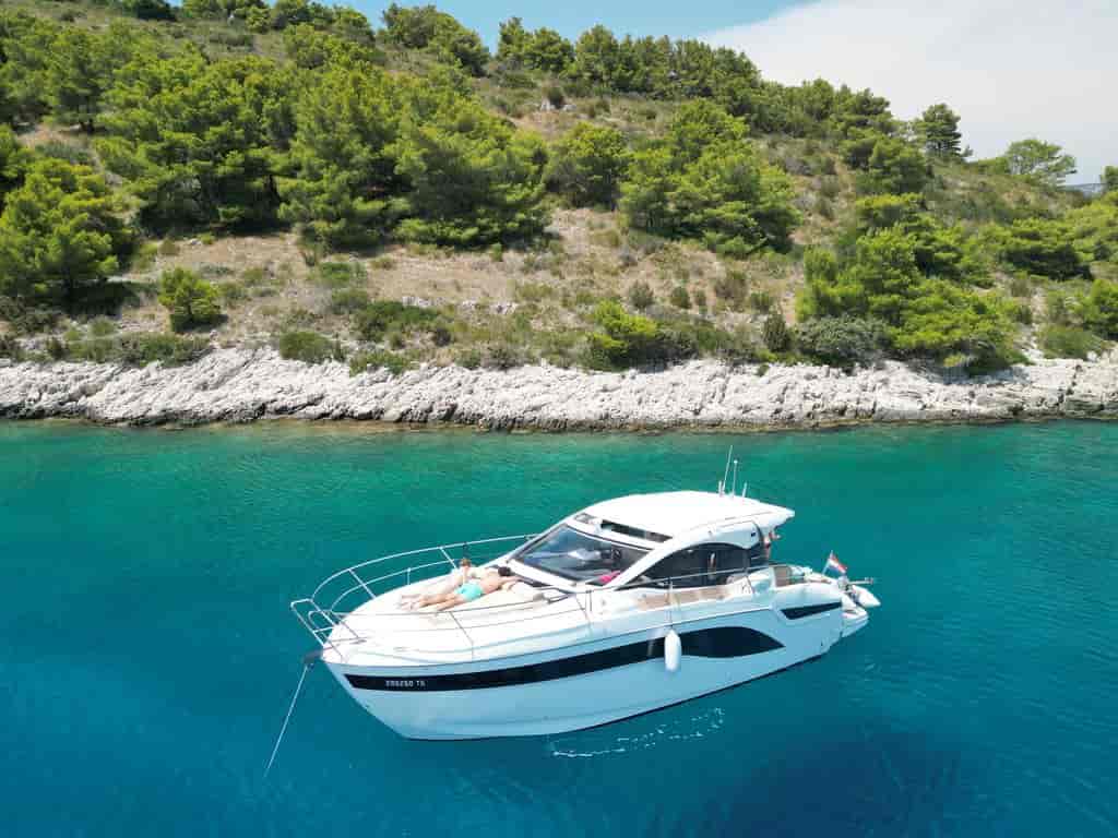 Boat picture 9