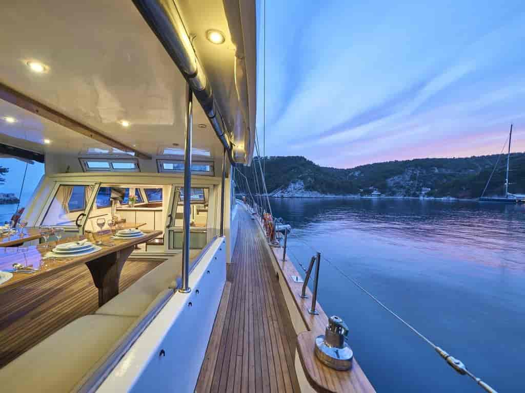 Boat picture 9