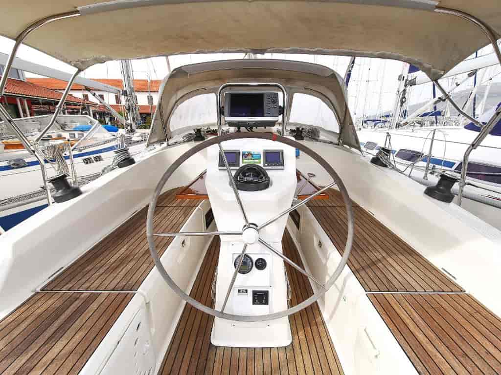 Boat picture 9