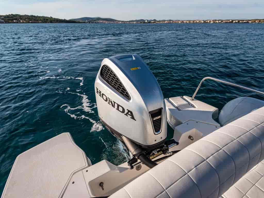 Boat picture 14