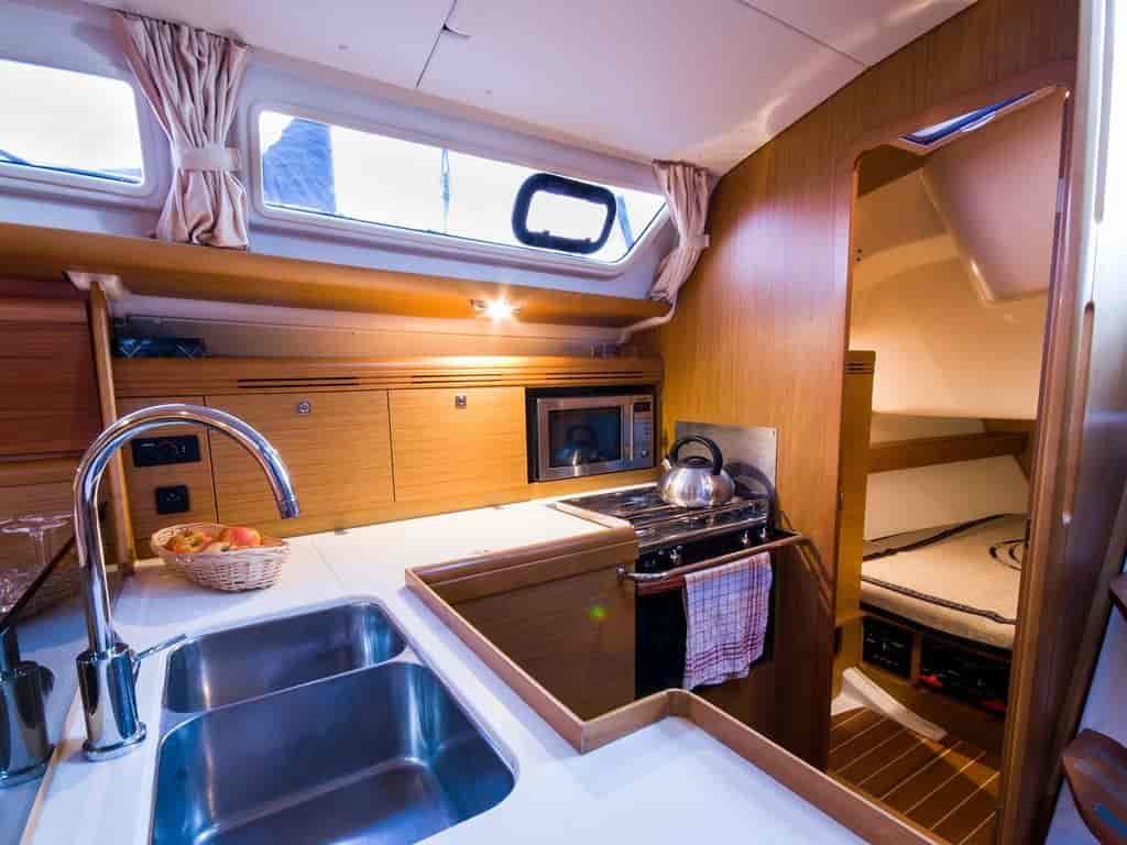 Boat picture 9
