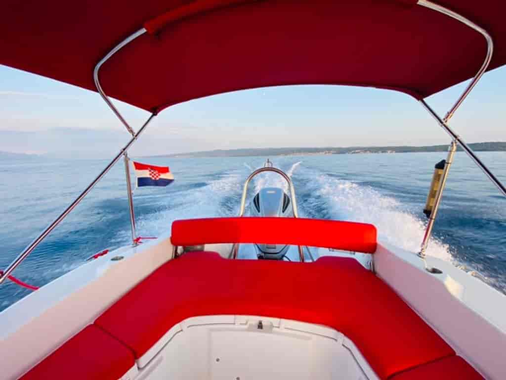 Boat picture 9