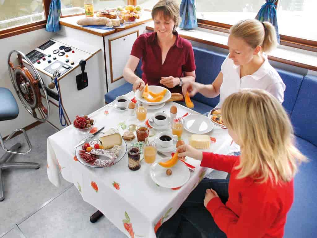 Boat picture 14