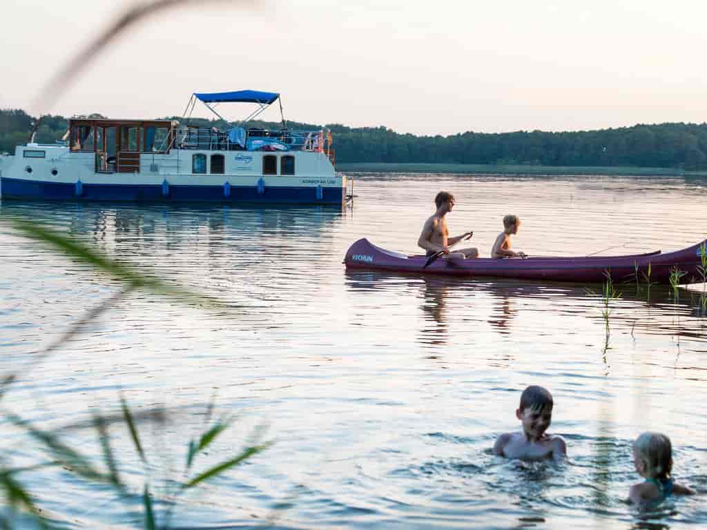 Boat picture 25