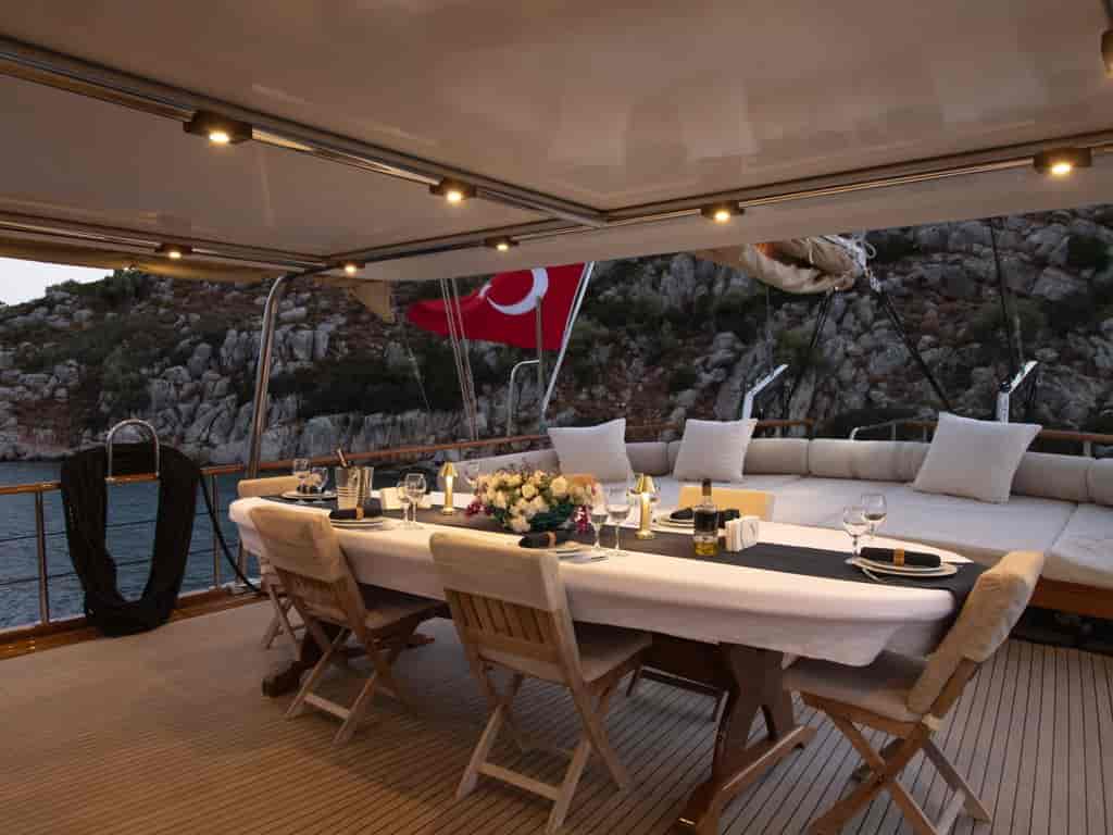 Boat picture 9