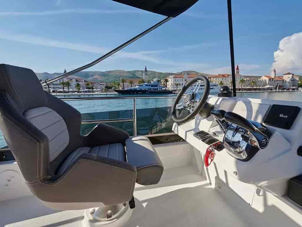 Boat picture 9