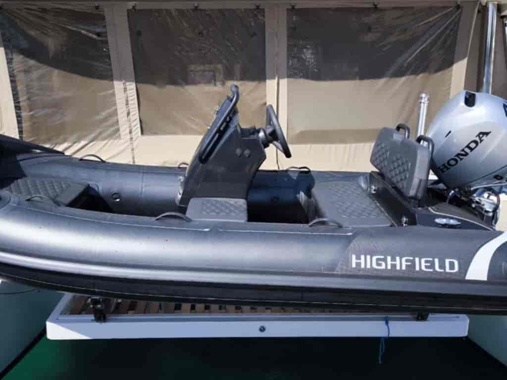 Boat picture 17