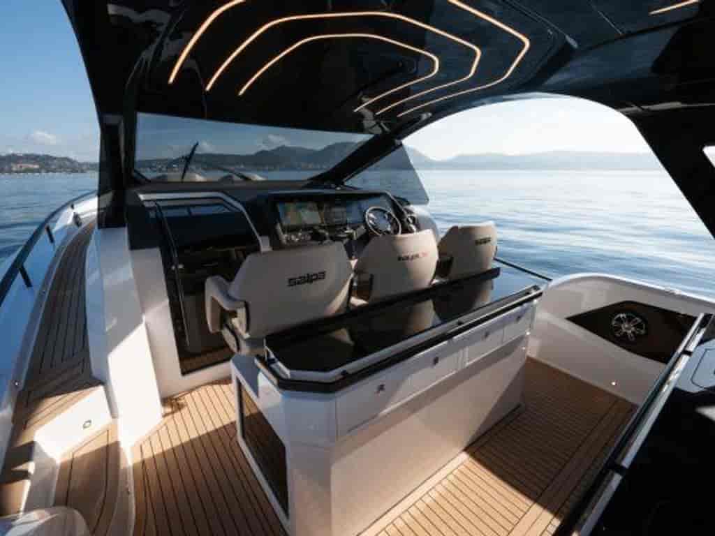 Boat picture 9