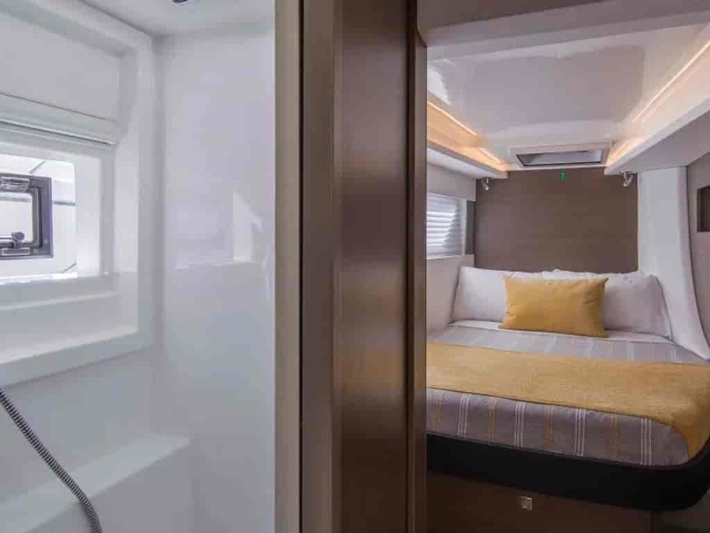 Photo 6 of Moorings 4200/4 Exclusive Plus