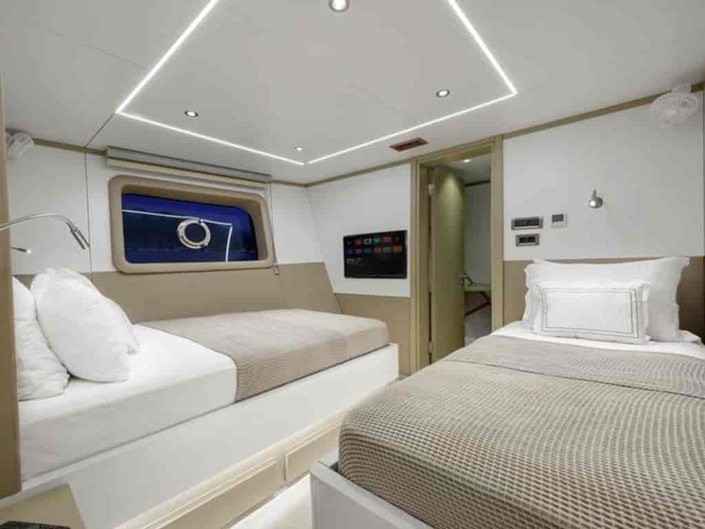 Boat picture 17