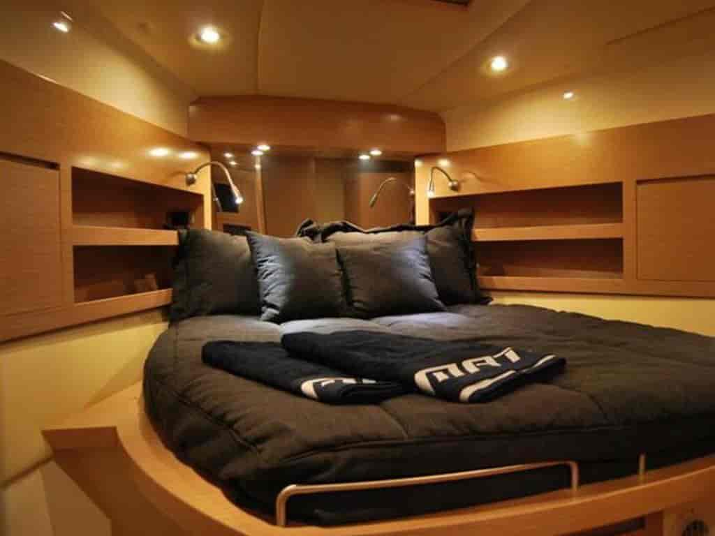 Boat picture 4