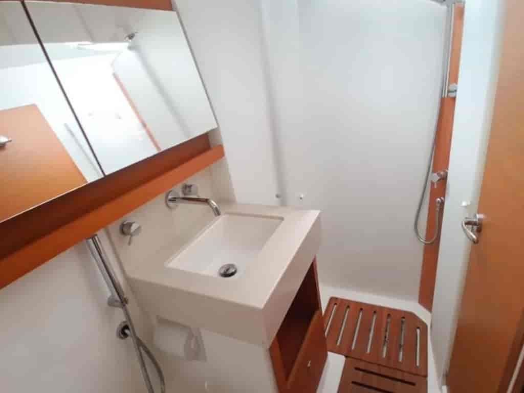 Boat picture 9