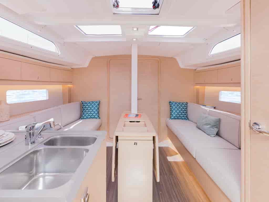 Photo 6 of Sunsail 37.3 Premium Plus