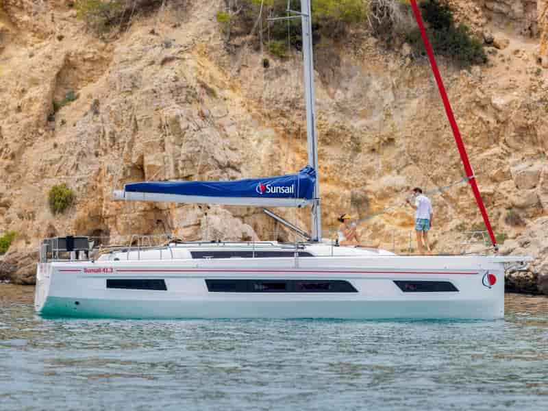 Photo of Sunsail 41.3 Premium Plus, image 1 of 5