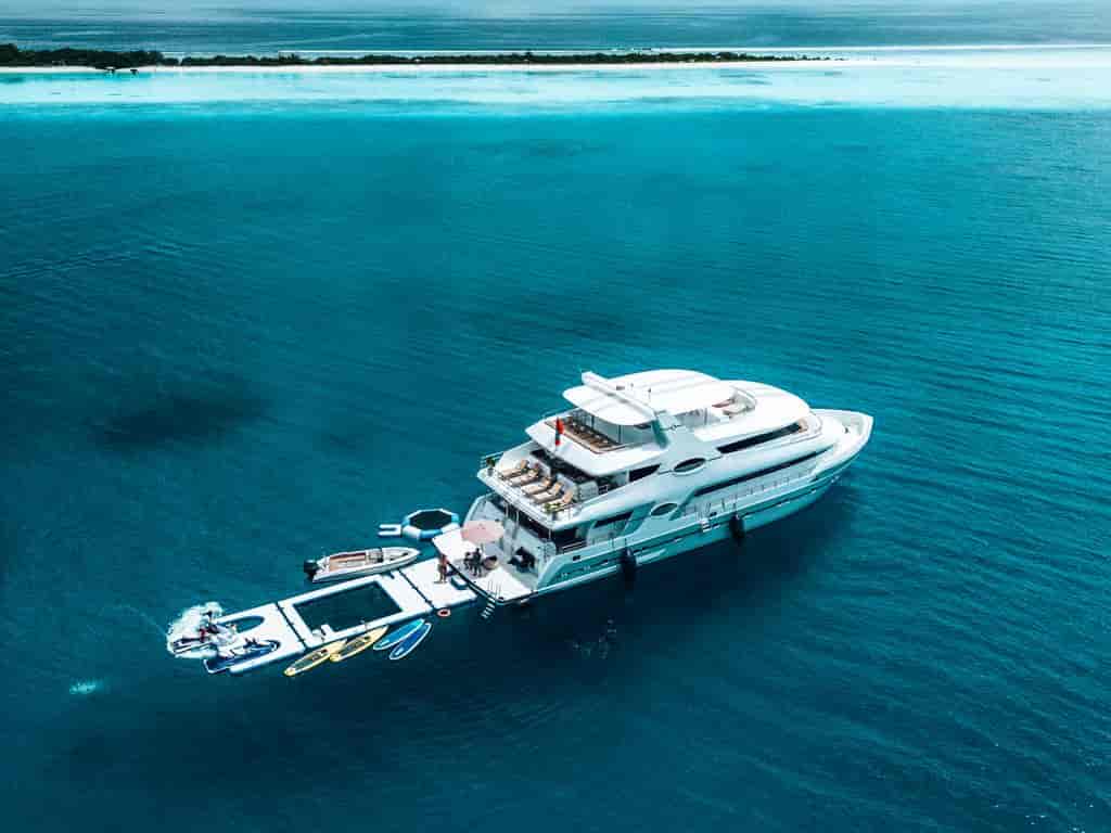 Boat picture 16