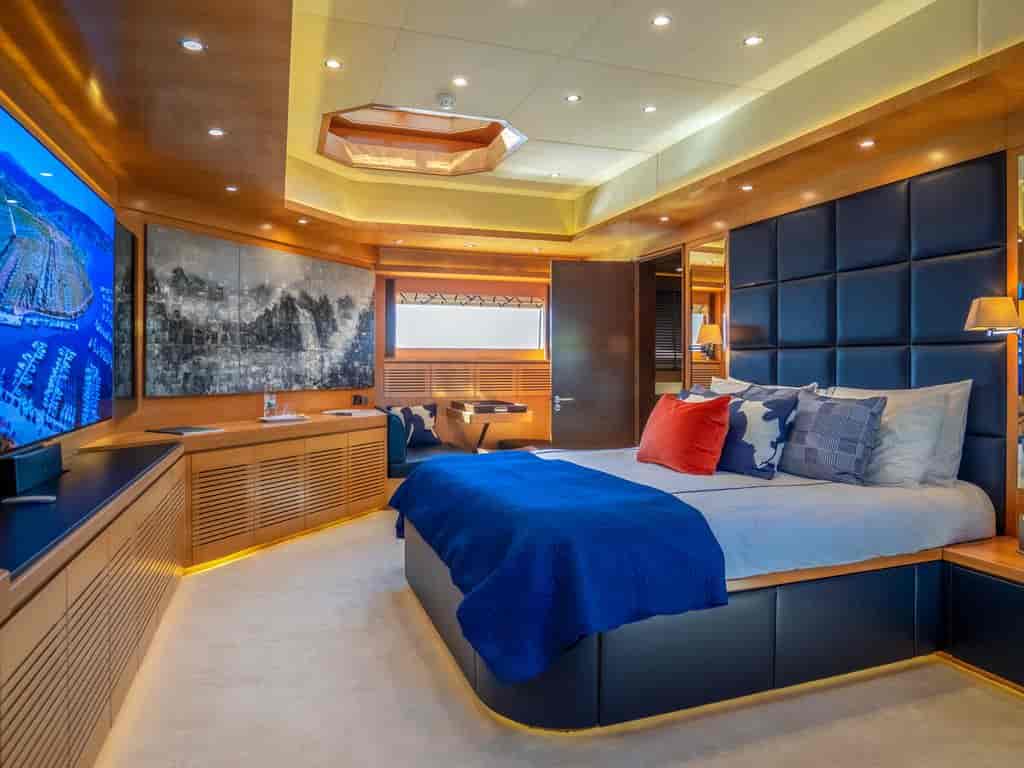 Boat picture 7