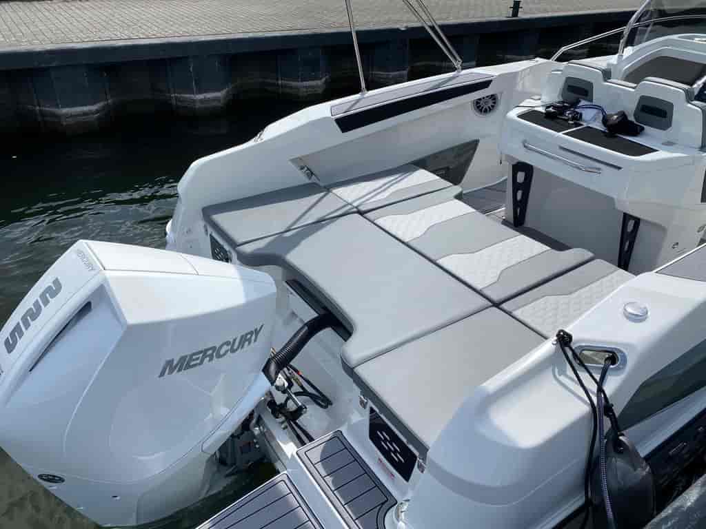 Boat picture 7