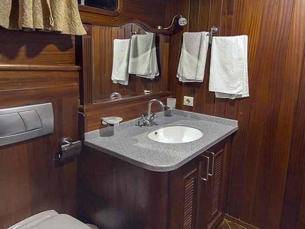 Boat picture 16