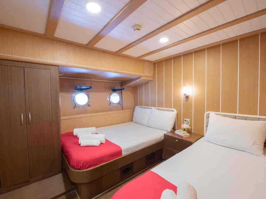 Boat picture 13