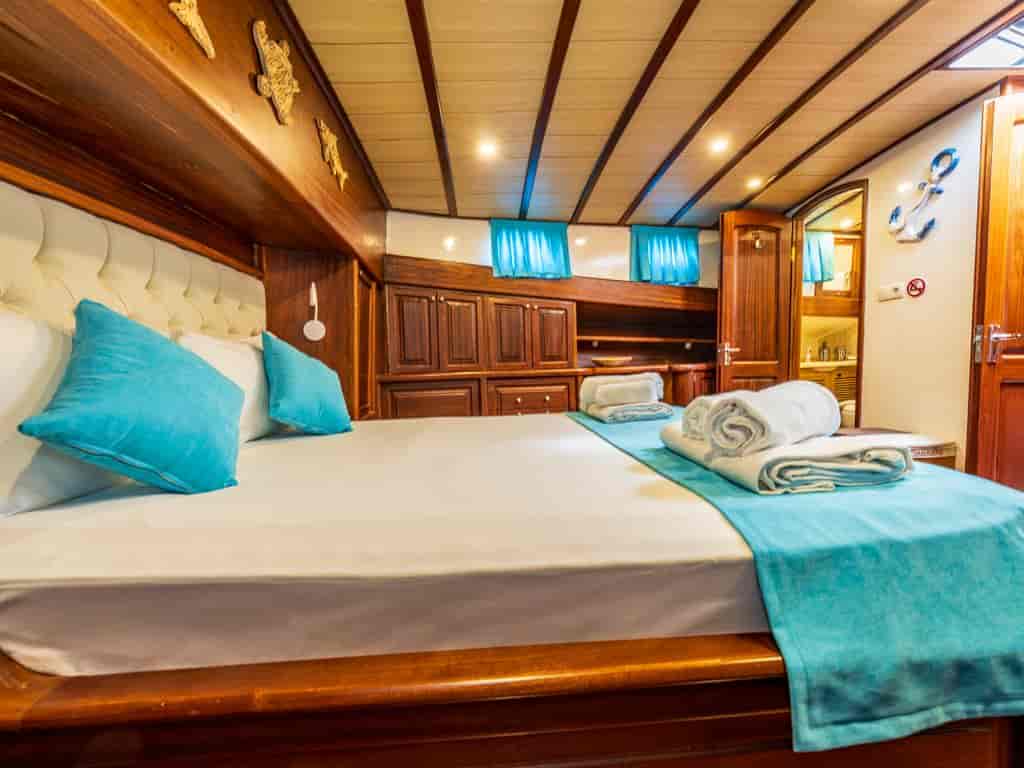 Boat picture 9