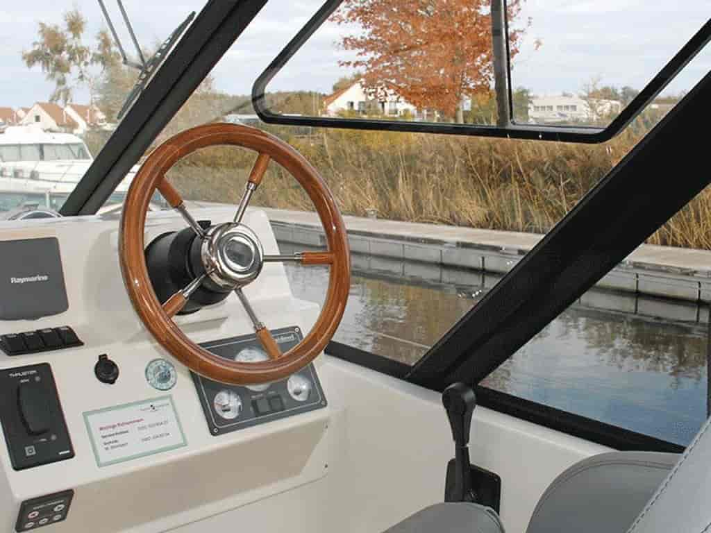 Boat picture 9