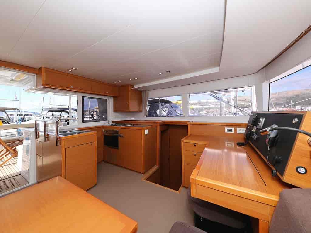 Boat picture 17