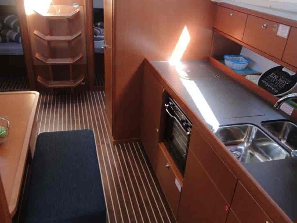 Boat picture 9