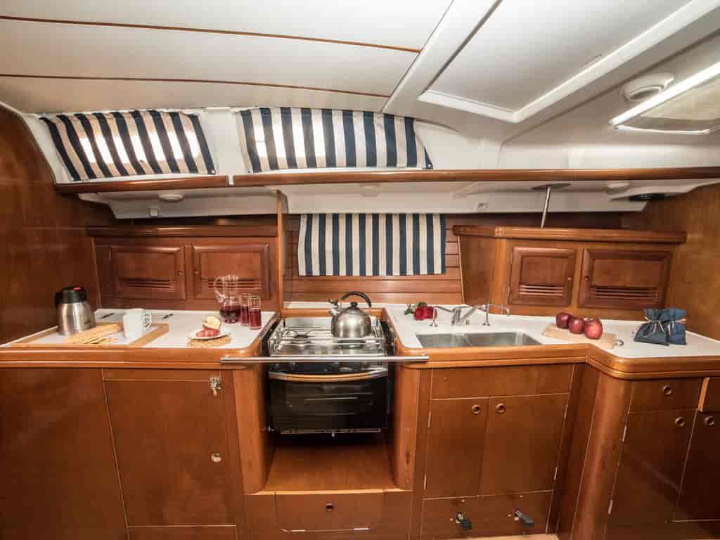 Boat picture 17