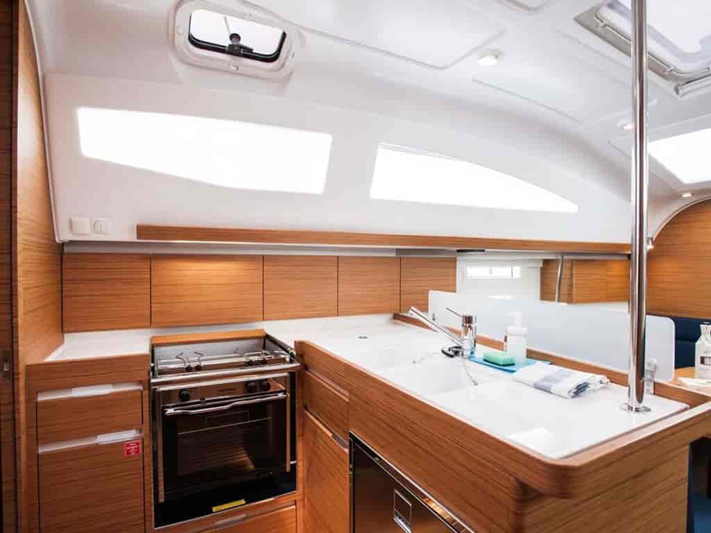 Boat picture 9