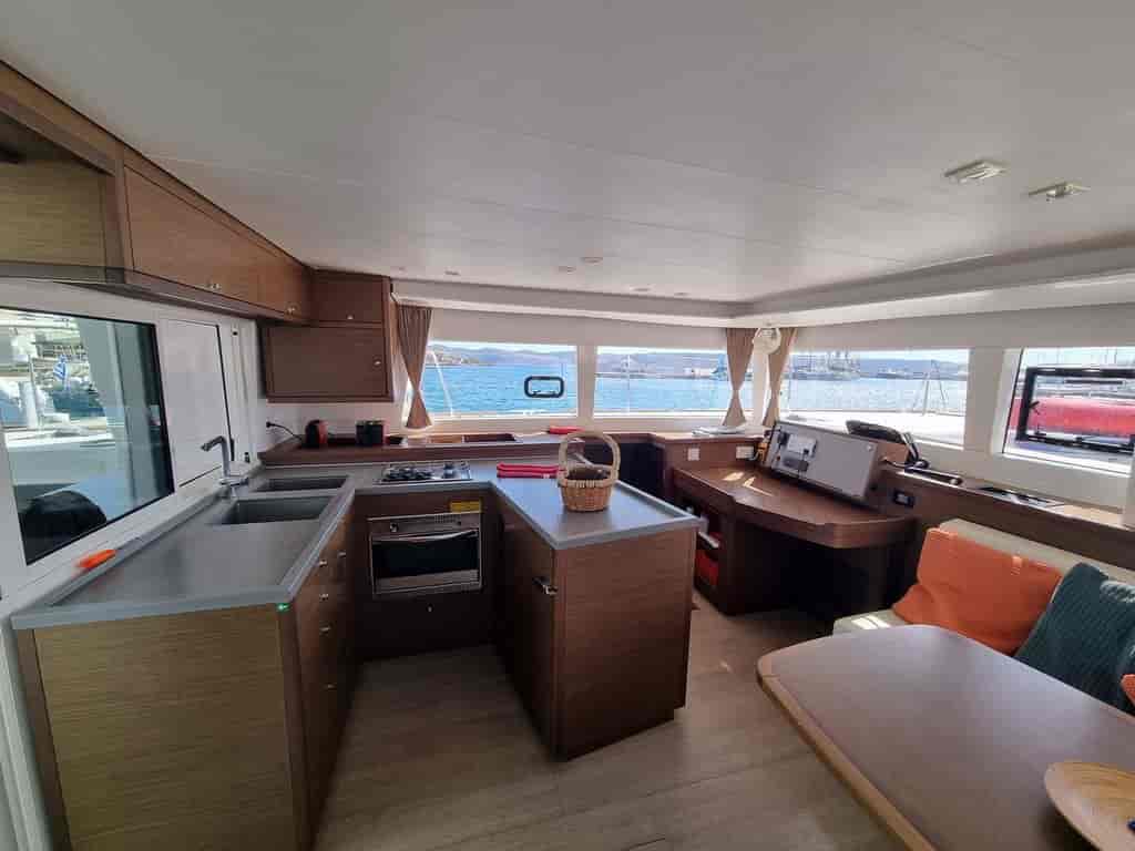 Boat picture 9