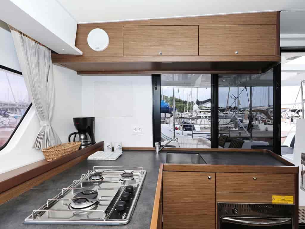 Boat picture 16