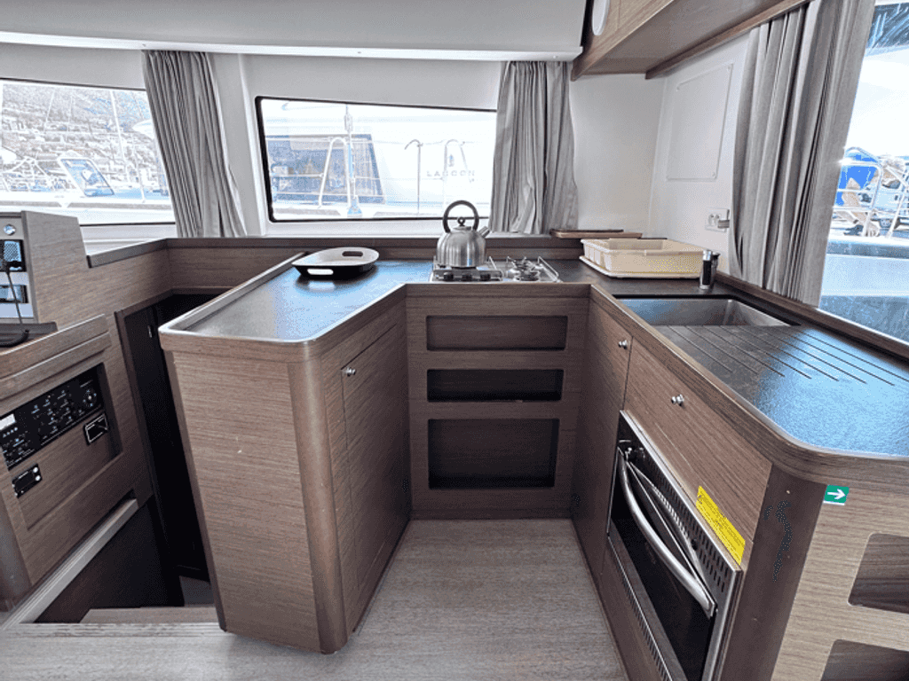 Boat picture 14