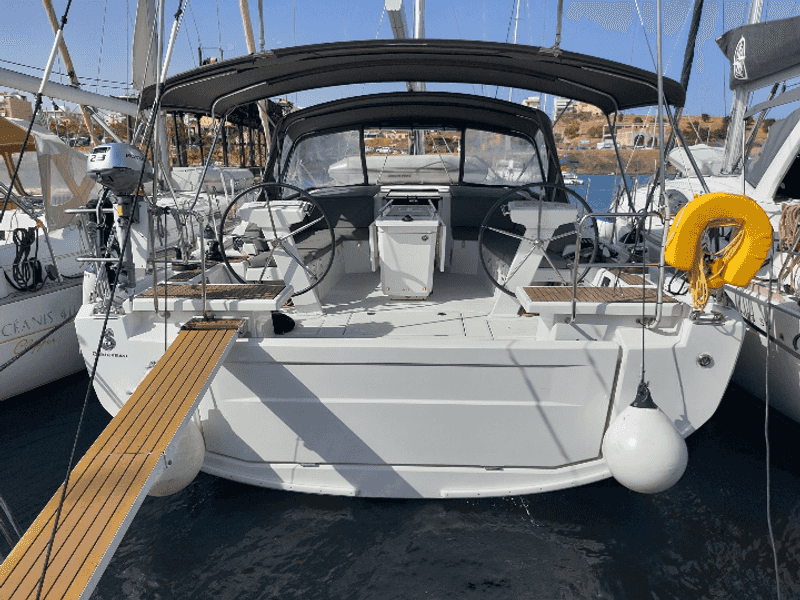 Photo of Kalmi, image 1 of 5