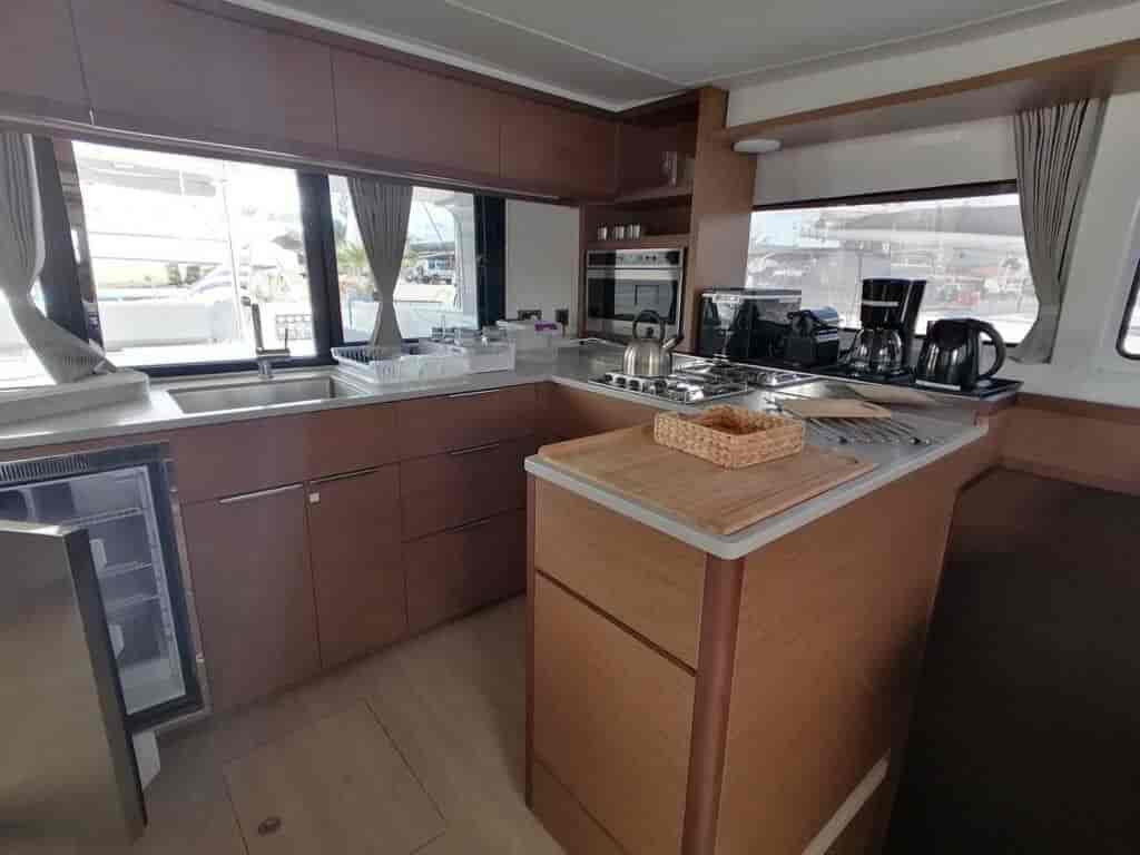 Boat picture 9