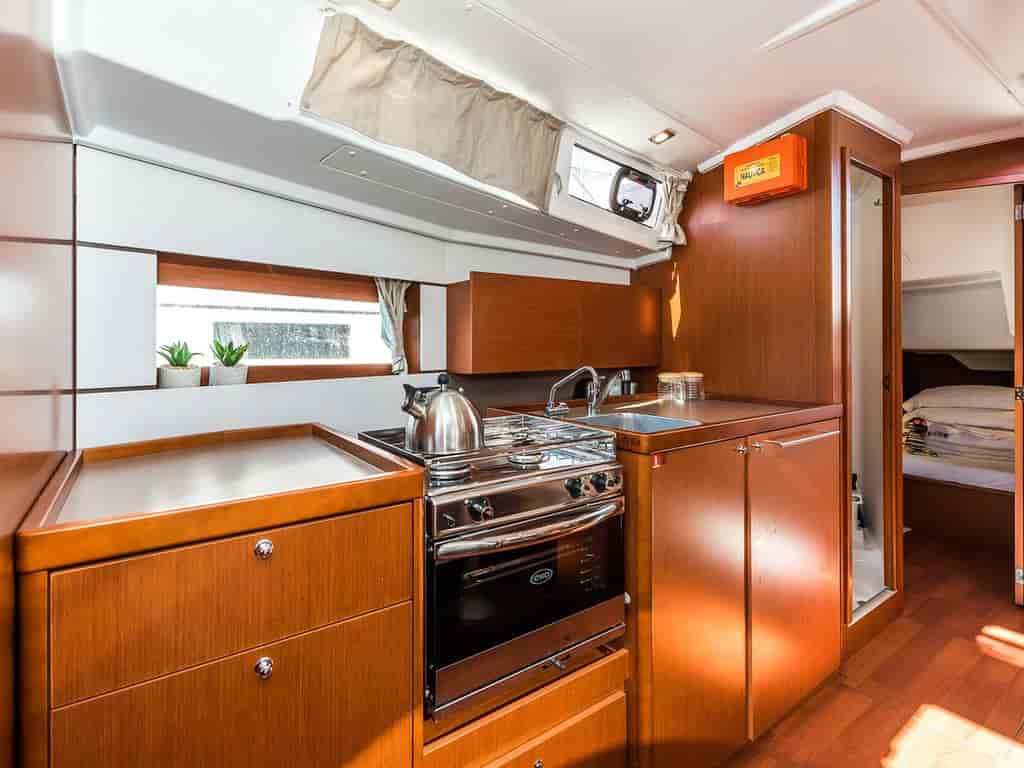 Boat picture 11
