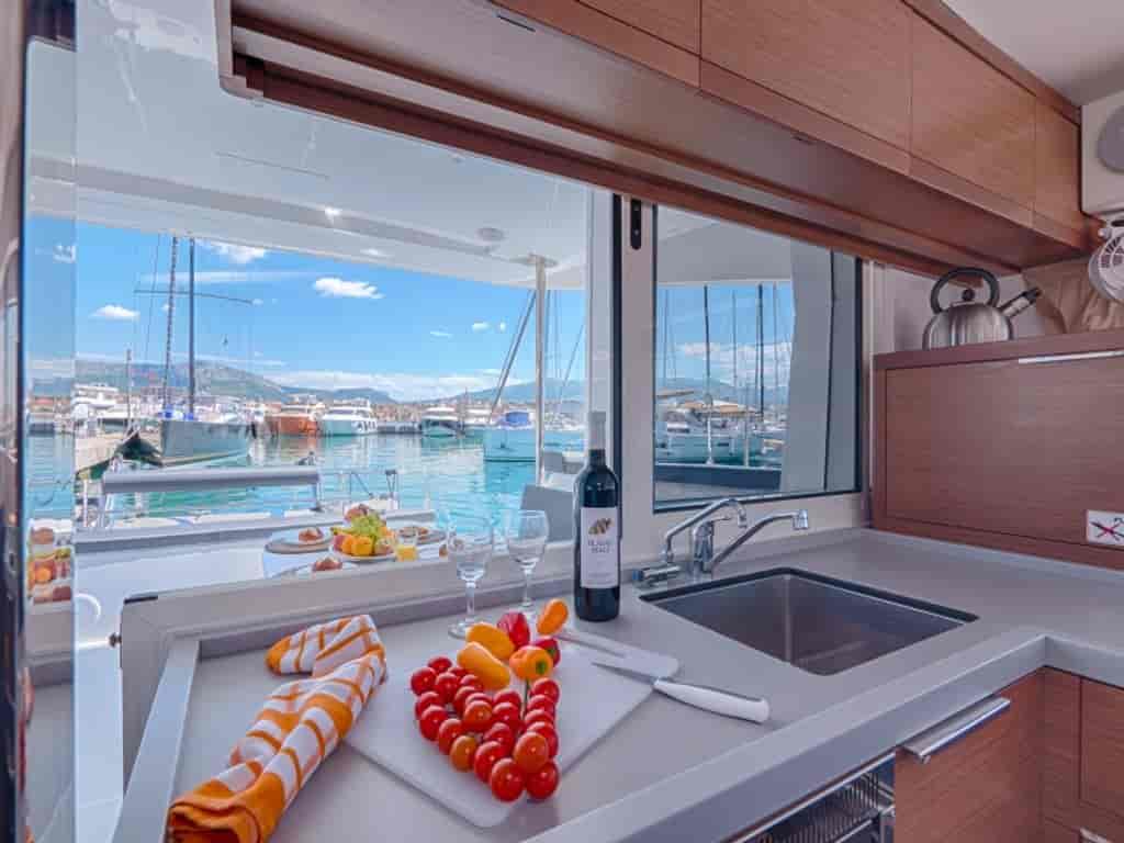 Boat picture 16