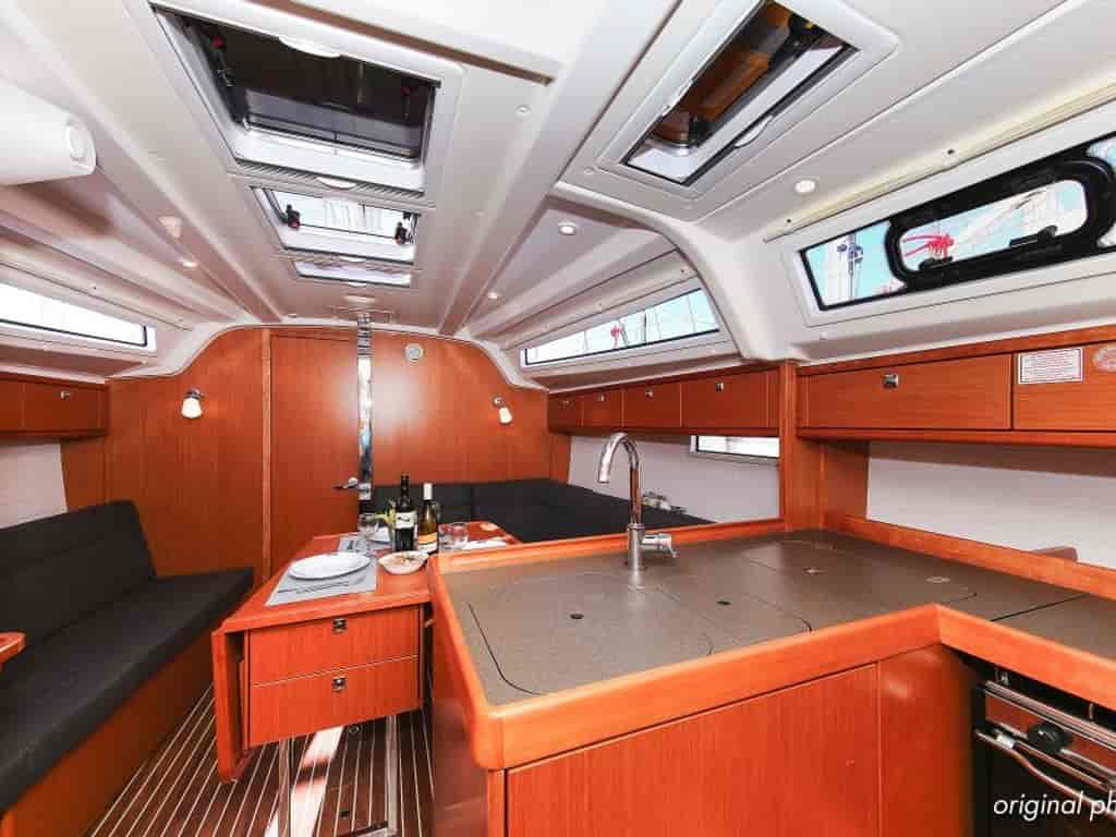 Boat picture 16