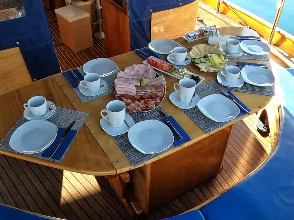 Boat picture 14