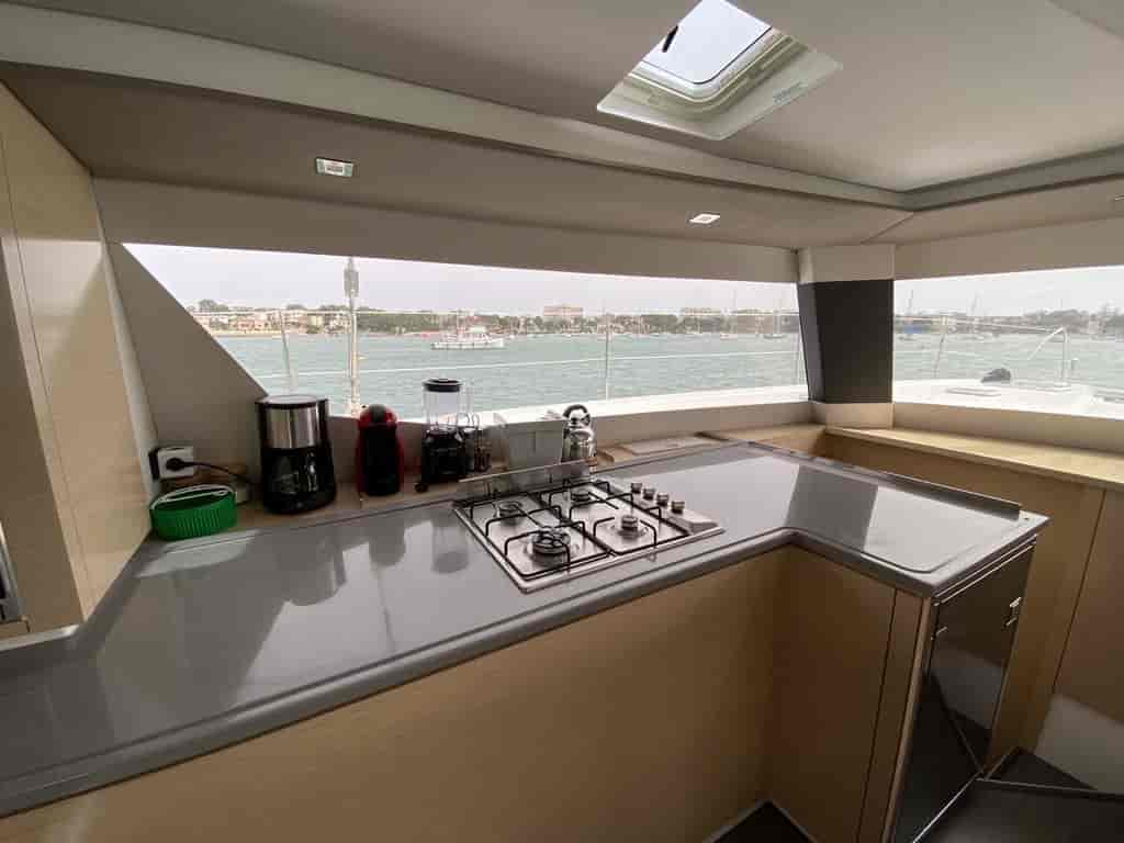Boat picture 14