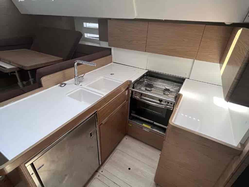 Boat picture 9