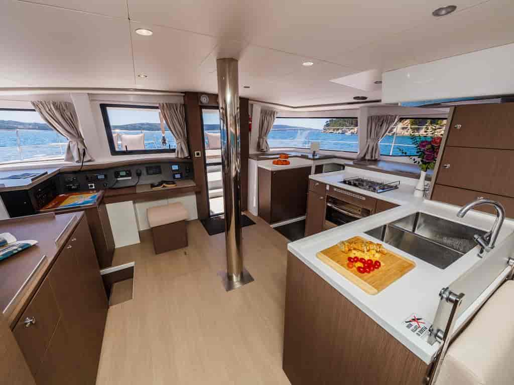 Boat picture 13