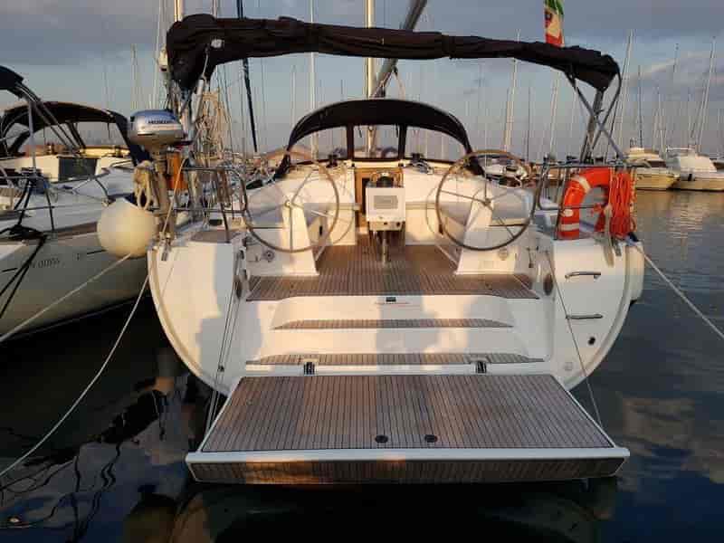 Photo of Xenia, image 1 of 5