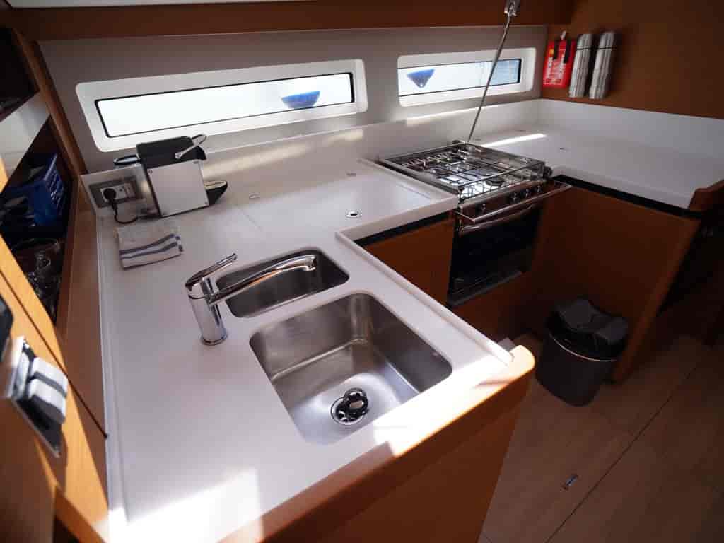 Boat picture 16